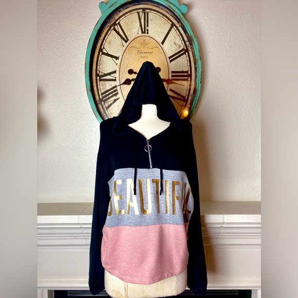 Cropped Light Weight Sweater - Picture 2 of 6